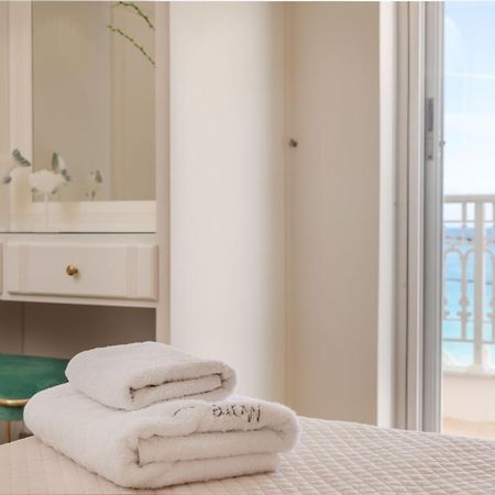 Mare Nostrum Seafront Apartment, By Zantewize Kültér fotó
