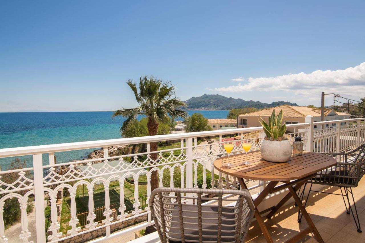 Mare Nostrum Seafront Apartment, By Zantewize Kültér fotó